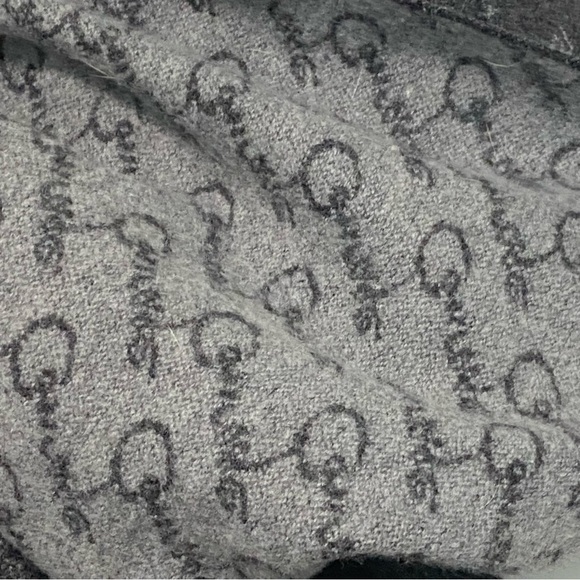 CELINE DION - TWO TONED GRAY SCARF - SUPER SOFT - 70” x 12” - GREAT CONDITION B5 - Picture 5 of 5